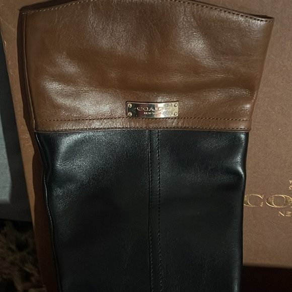 Beautiful Coach leather boots in size 5.5 - Picture 5 of 7